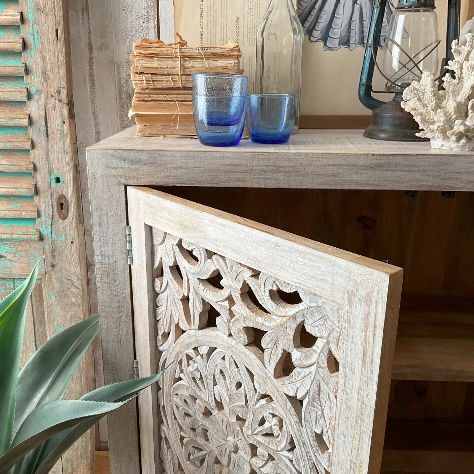 Credenza in legno di mango massello intagliato Jodhpur 110 cm - OrchideaMilano1981