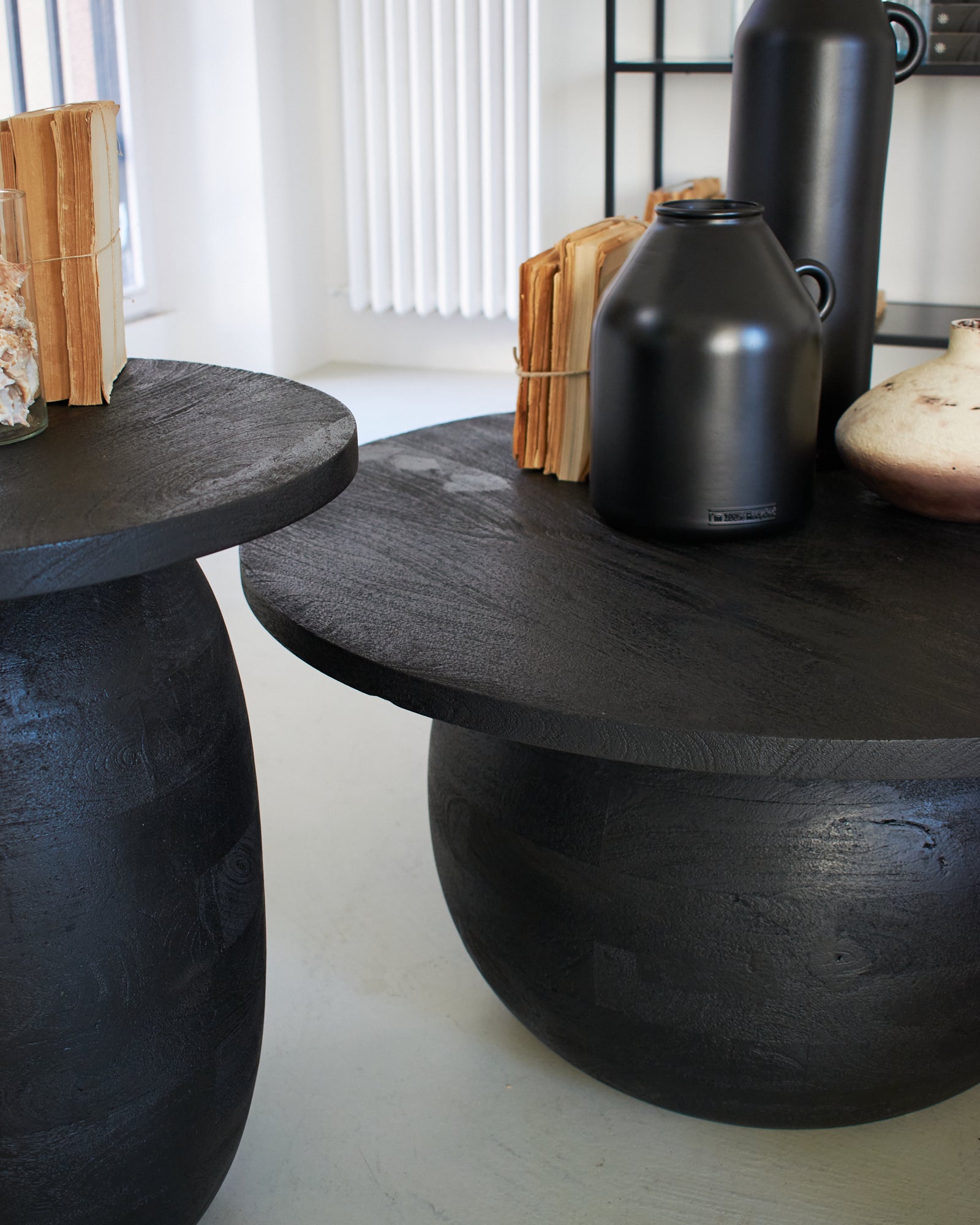Tavolino rotondo moderno Dark Raw Big 90 cm - OrchideaMilano1981