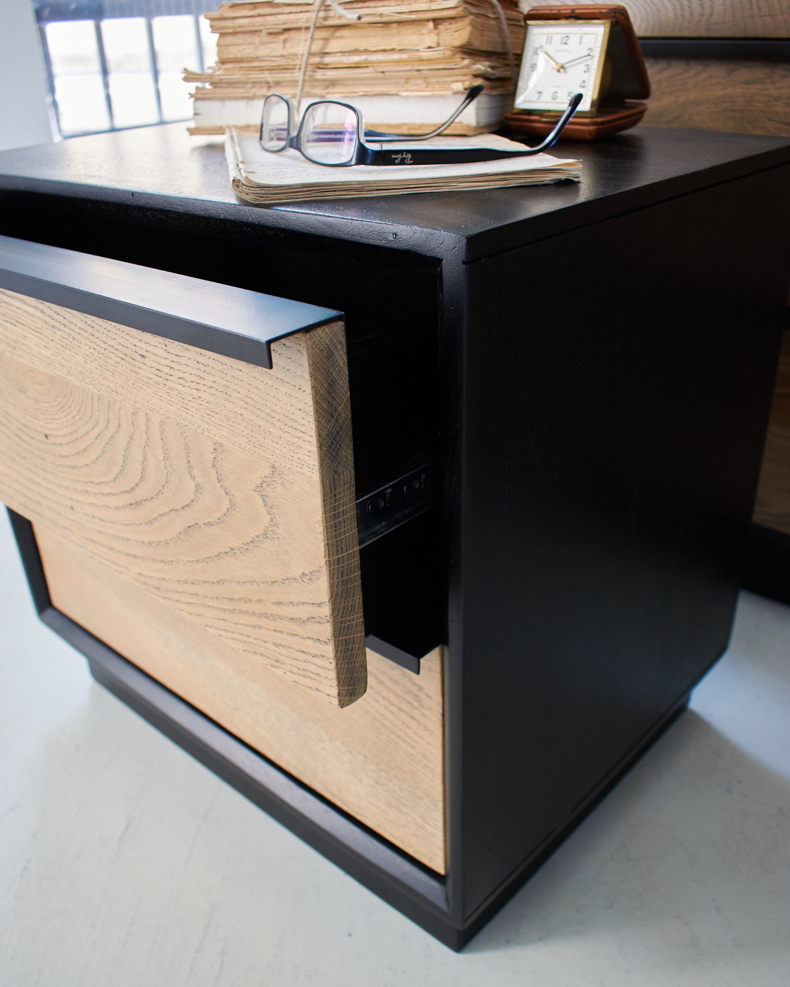 Comodino in legno massello di rovere Oakwood 50 cm - OrchideaMilano1981