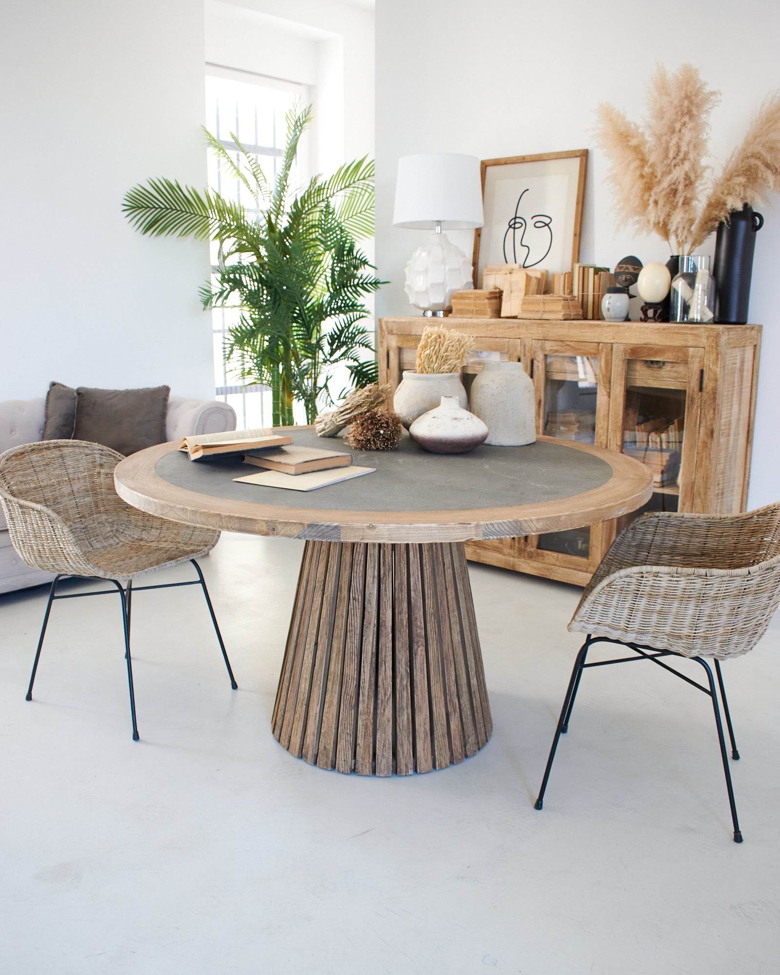 Tavolo rotondo in legno massello con top in zinco Elafonissos 140 cm - OrchideaMilano1981