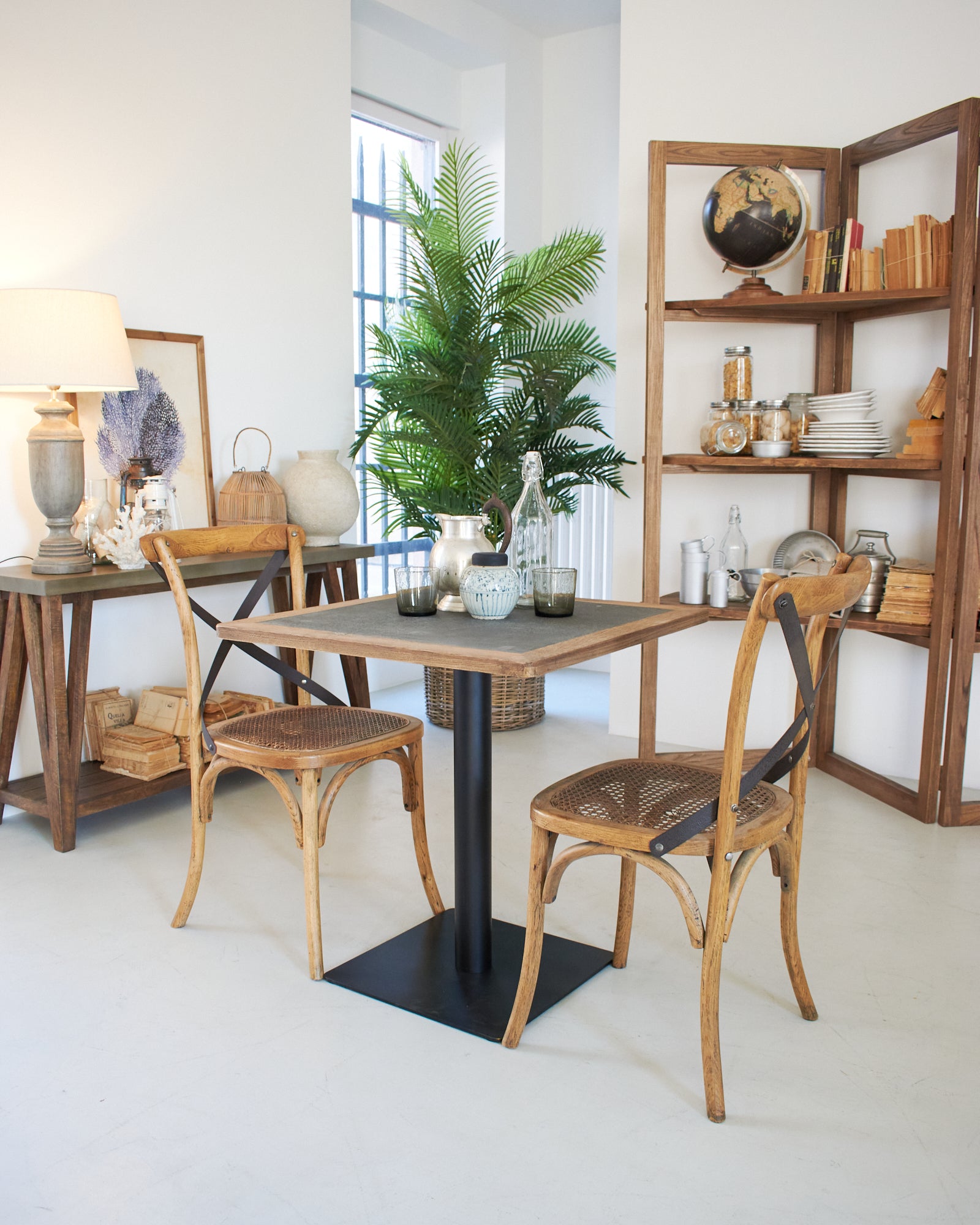 Tavolo quadrato in legno massello da bistrot St. Malo 70 cm - OrchideaMilano1981