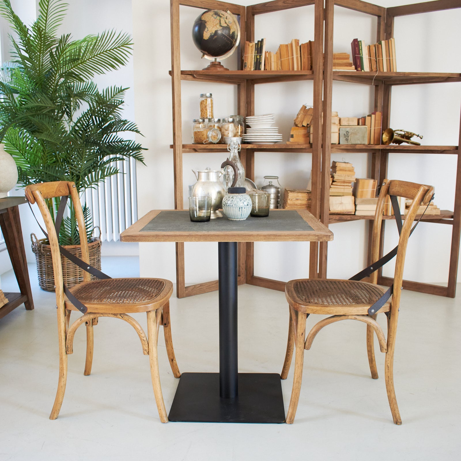 Tavolo quadrato in legno massello da bistrot St. Malo 70 cm - OrchideaMilano1981
