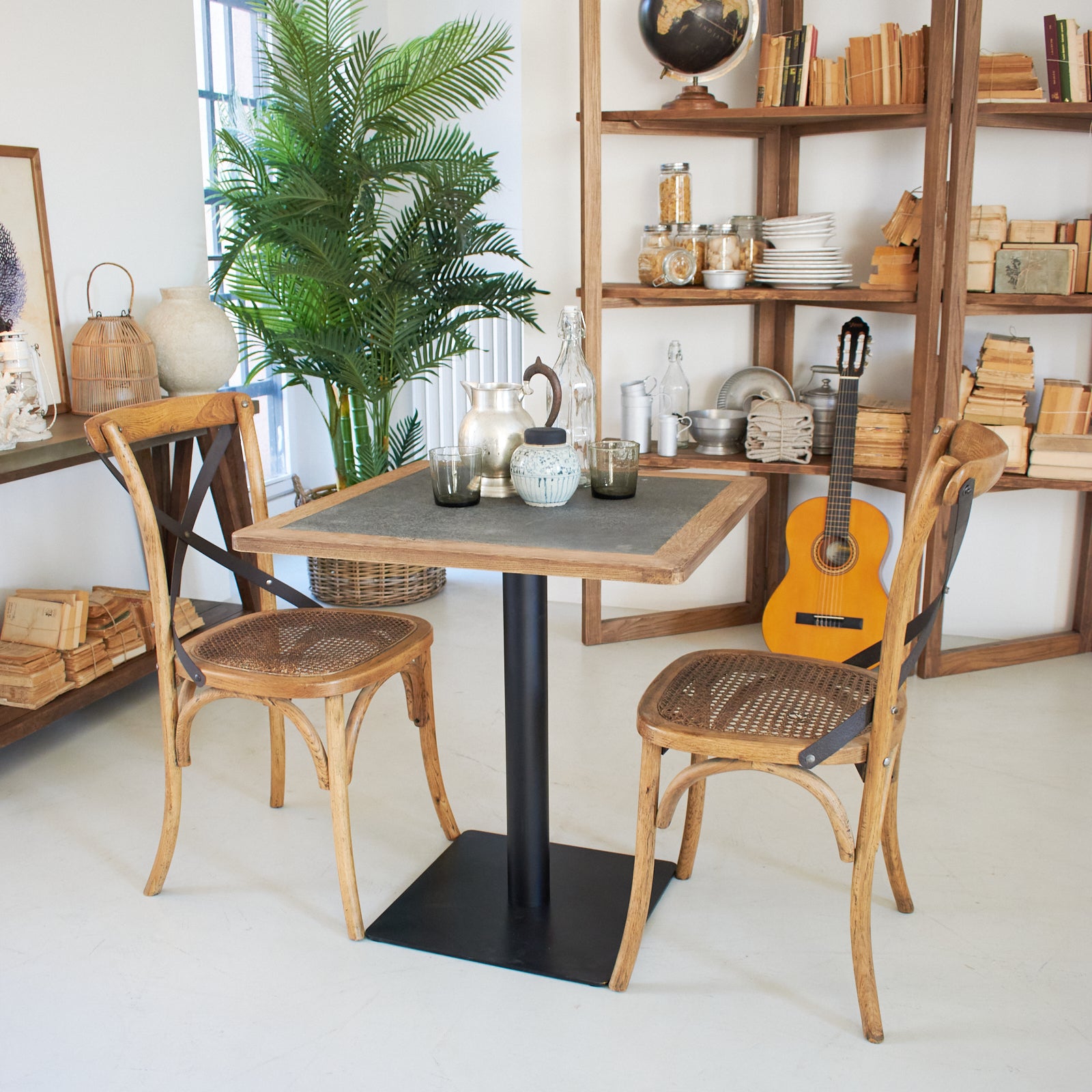Tavolo quadrato in legno massello da bistrot St. Malo 70 cm - OrchideaMilano1981