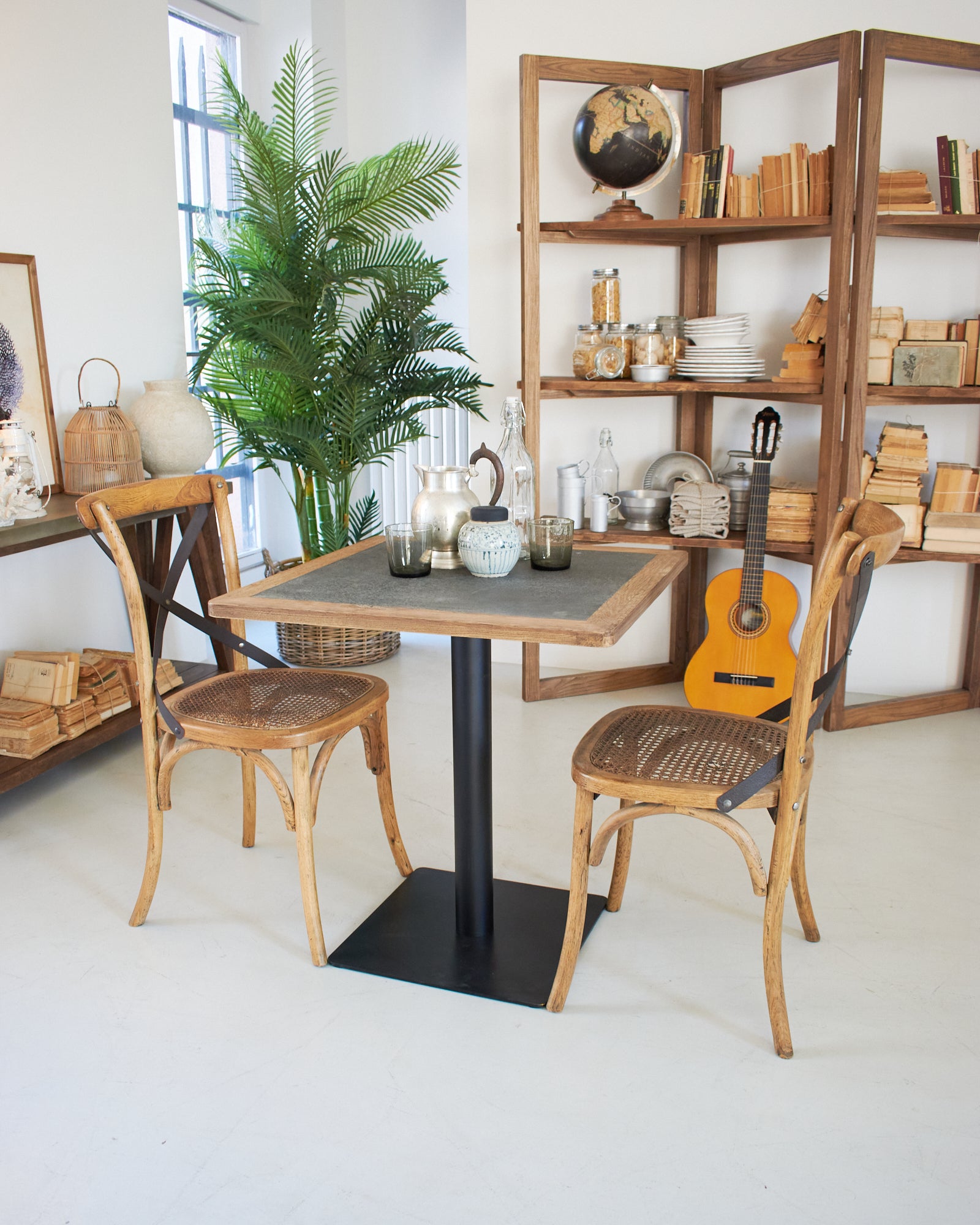 Tavolo quadrato in legno massello da bistrot St. Malo 70 cm - OrchideaMilano1981