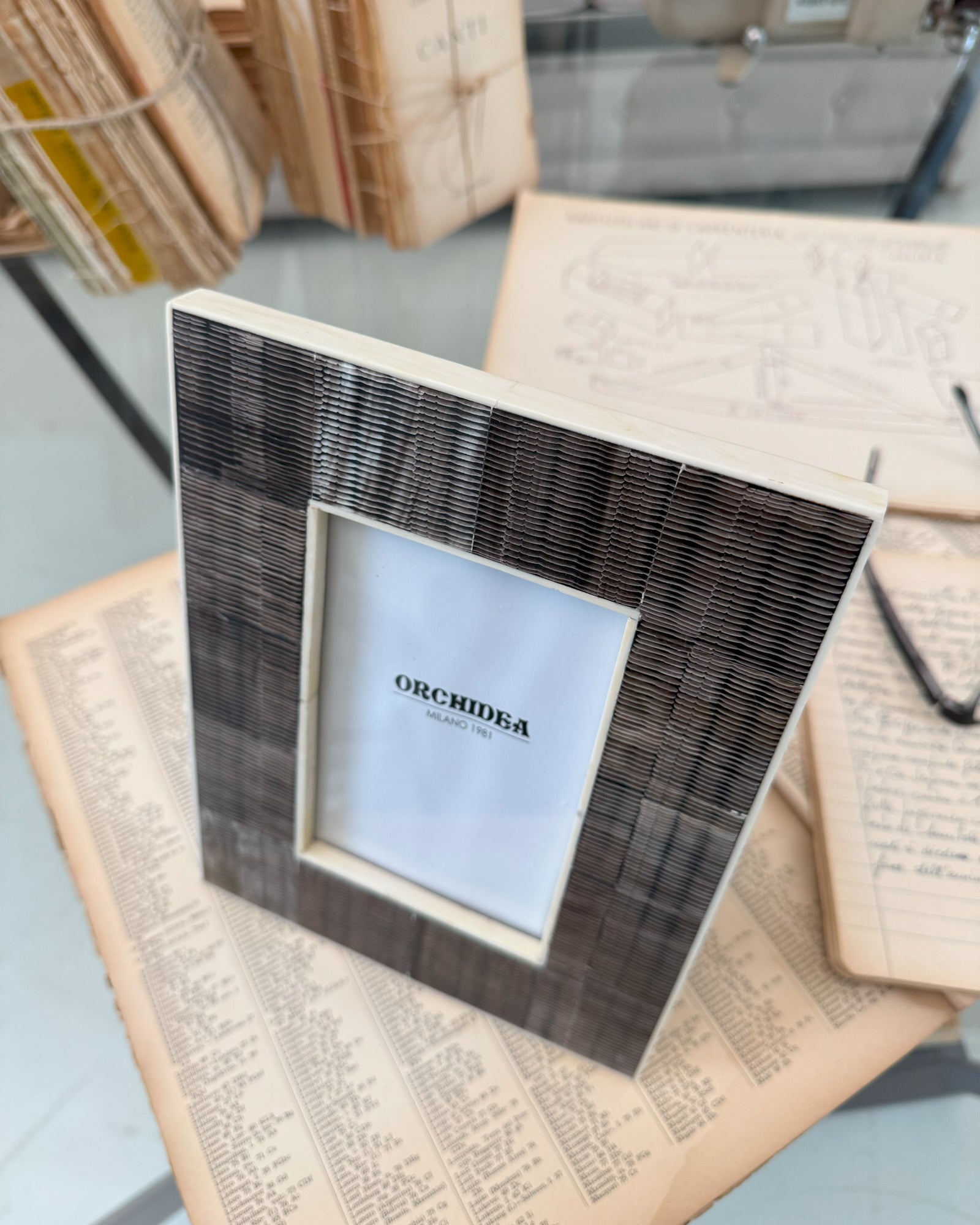 Portafoto con cornice in corno Chrysler White - OrchideaMilano1981