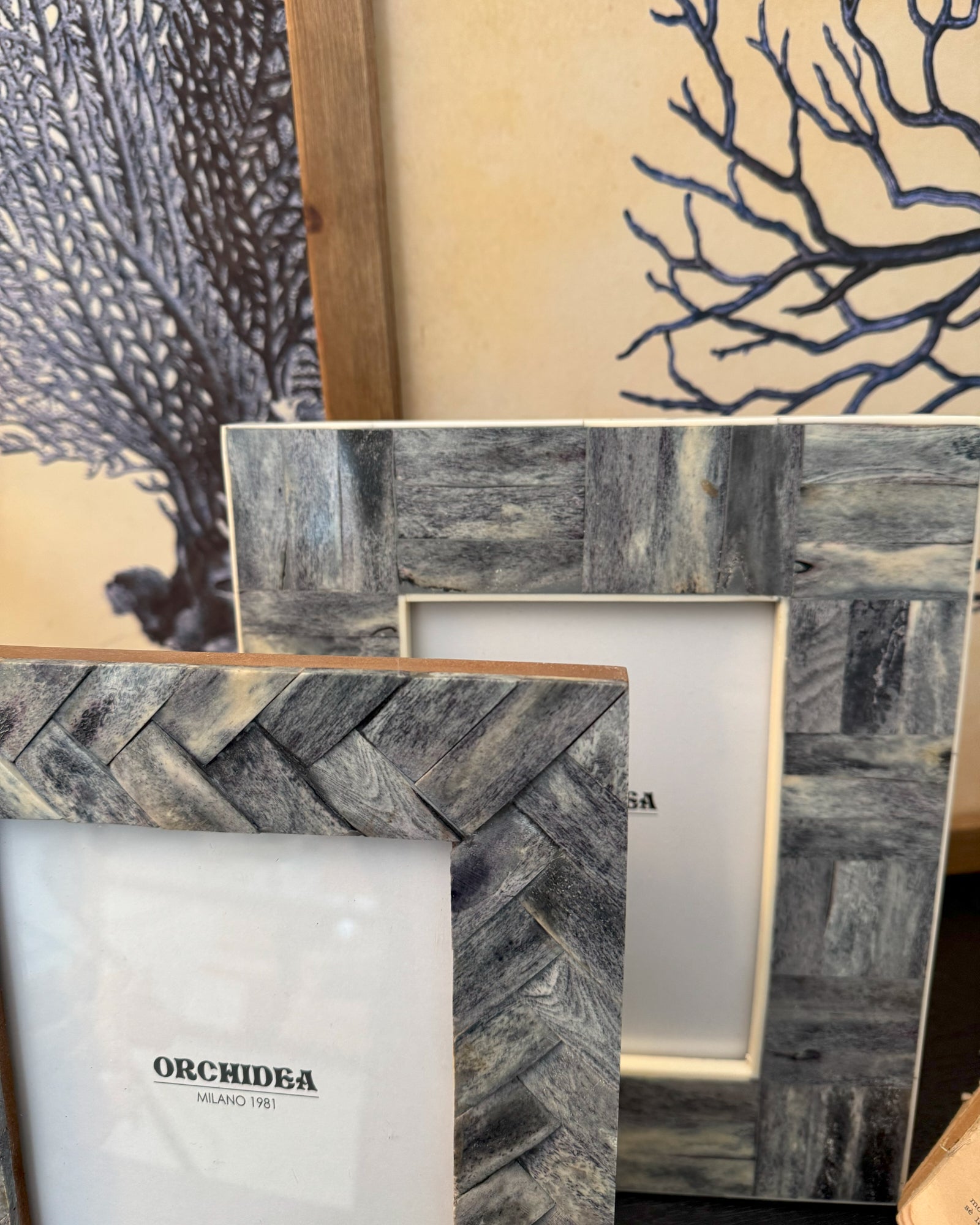 Portafoto con cornice in osso Dusty Blue - OrchideaMilano1981