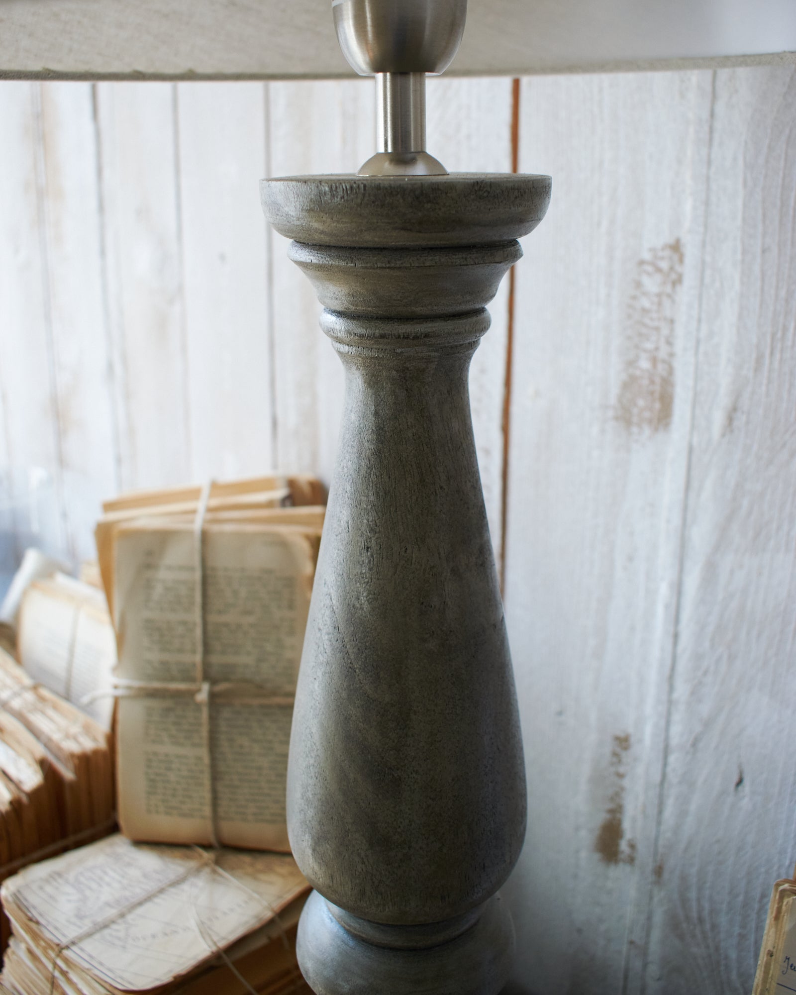 Lampada da tavolo in legno Blois - OrchideaMilano1981