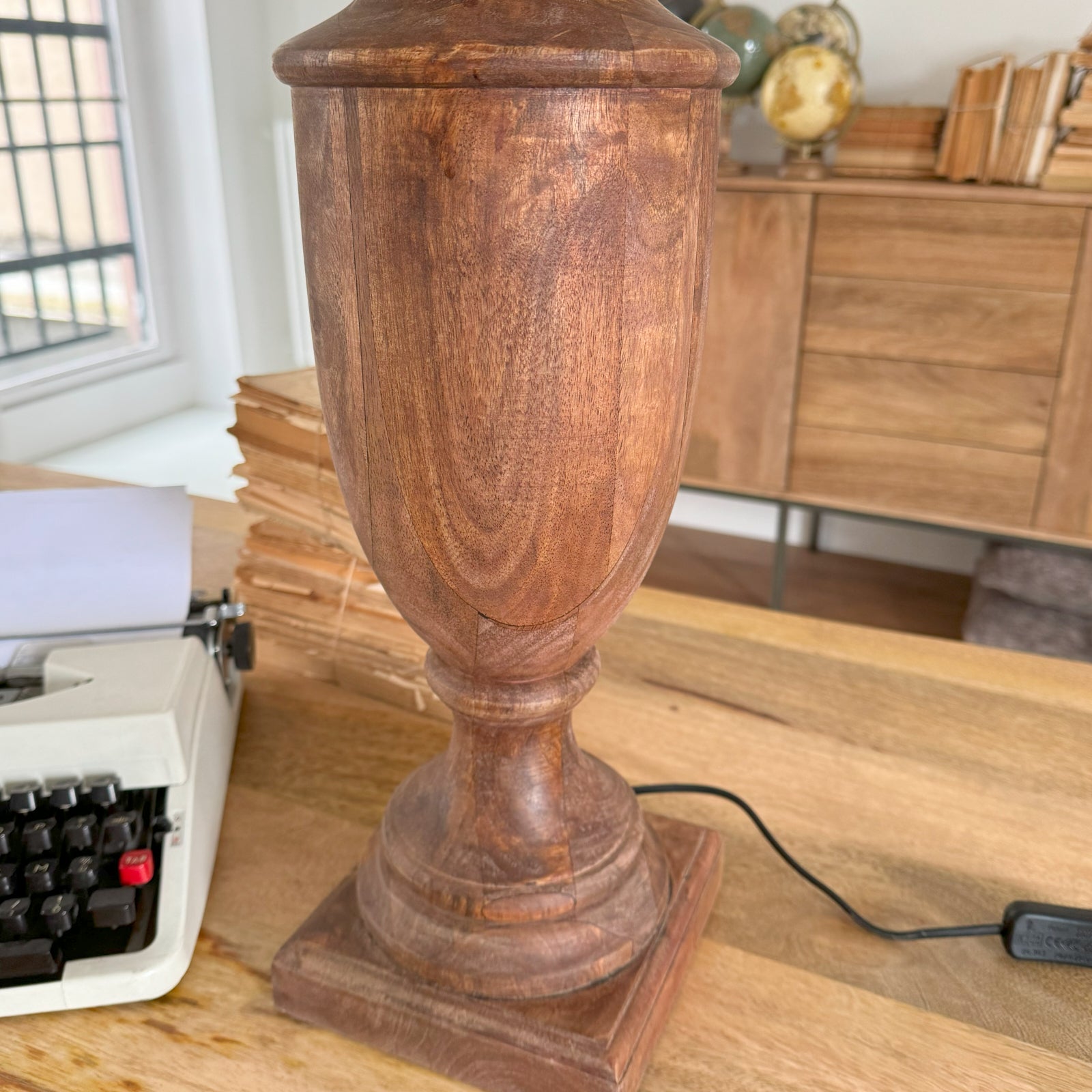 Lampada da tavolo in legno Cartagena - OrchideaMilano1981