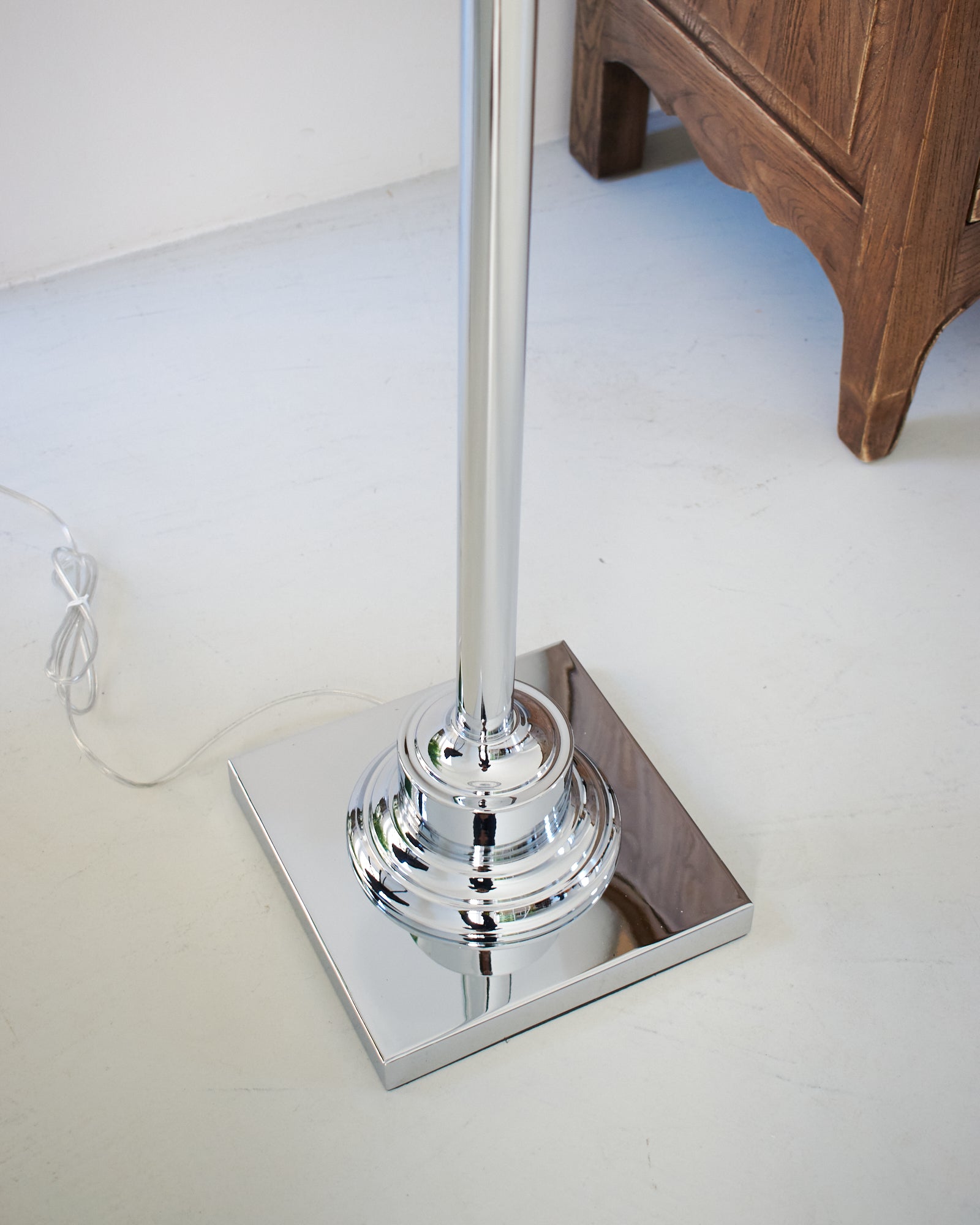 Lampada da terra in metallo e vetro Garnier - OrchideaMilano1981