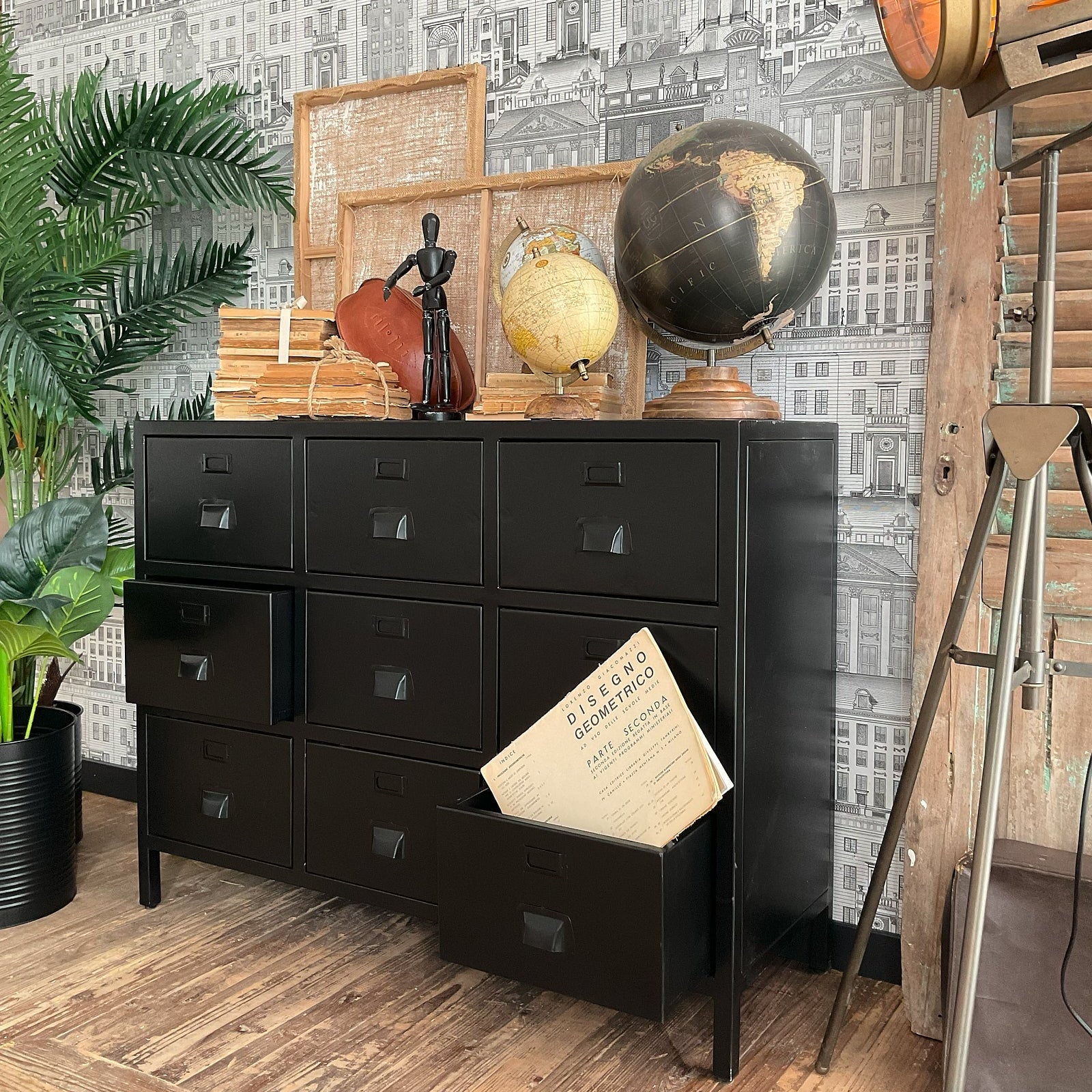 Cassettiera industriale in ferro Antique Black 105 cm - OrchideaMilano1981