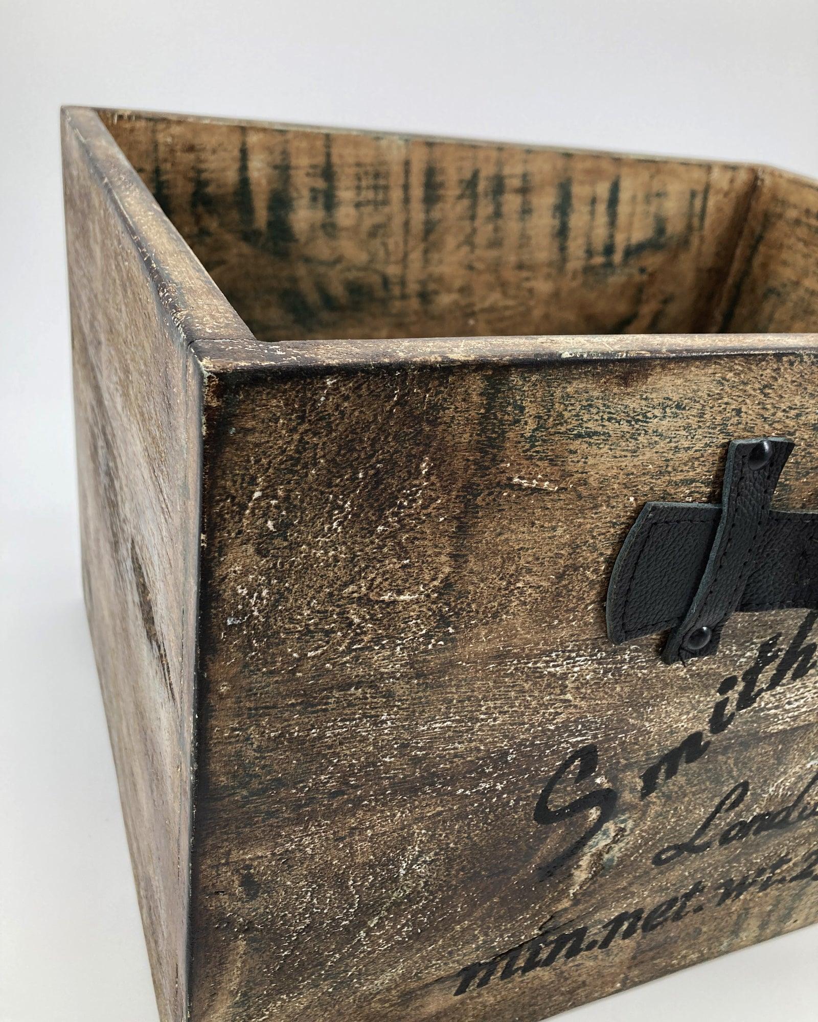 Cassetta in legno con manico in cuoio Vintage Storage - OrchideaMilano1981