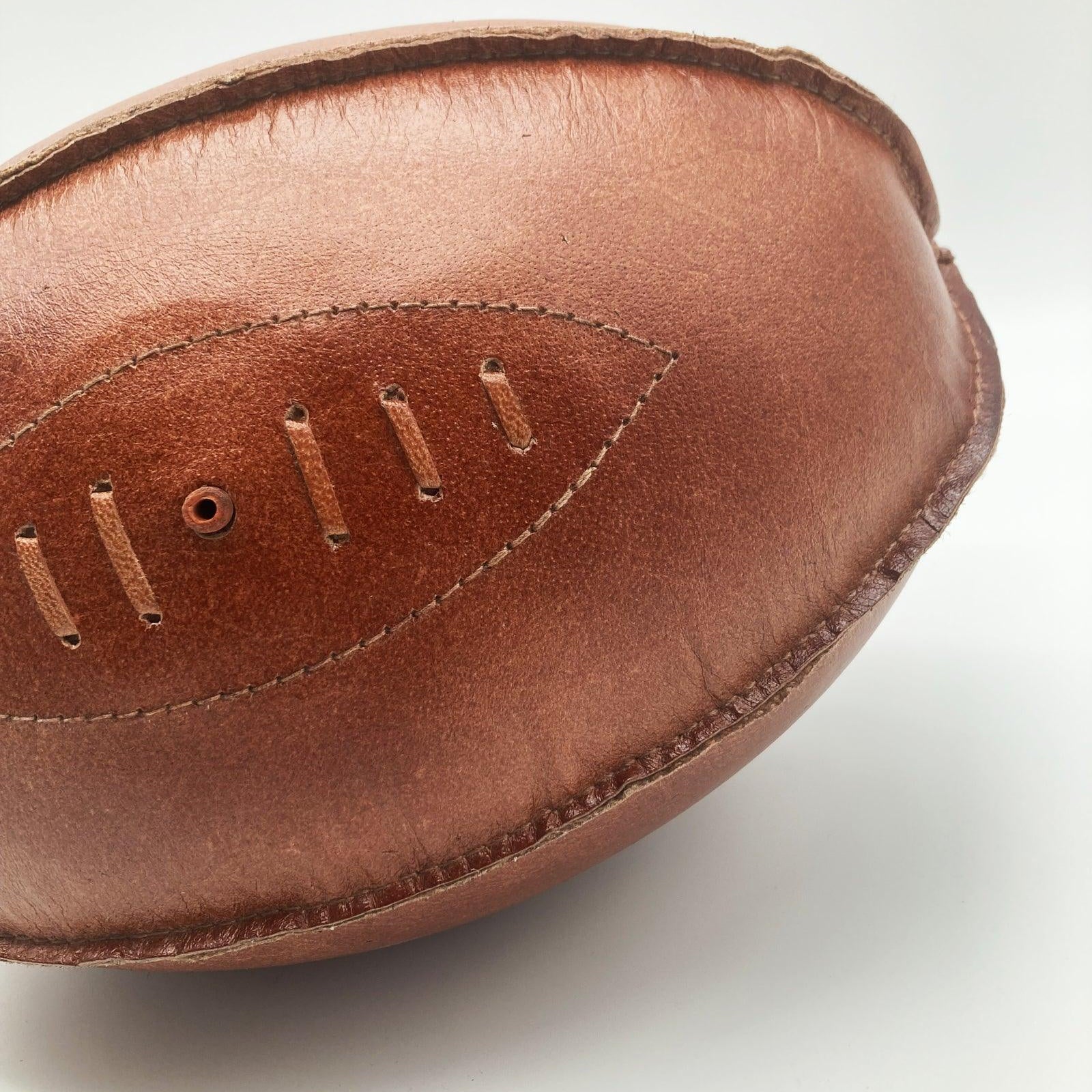 Pallone da rugby decorativo in pelle Vintage Gym - OrchideaMilano1981