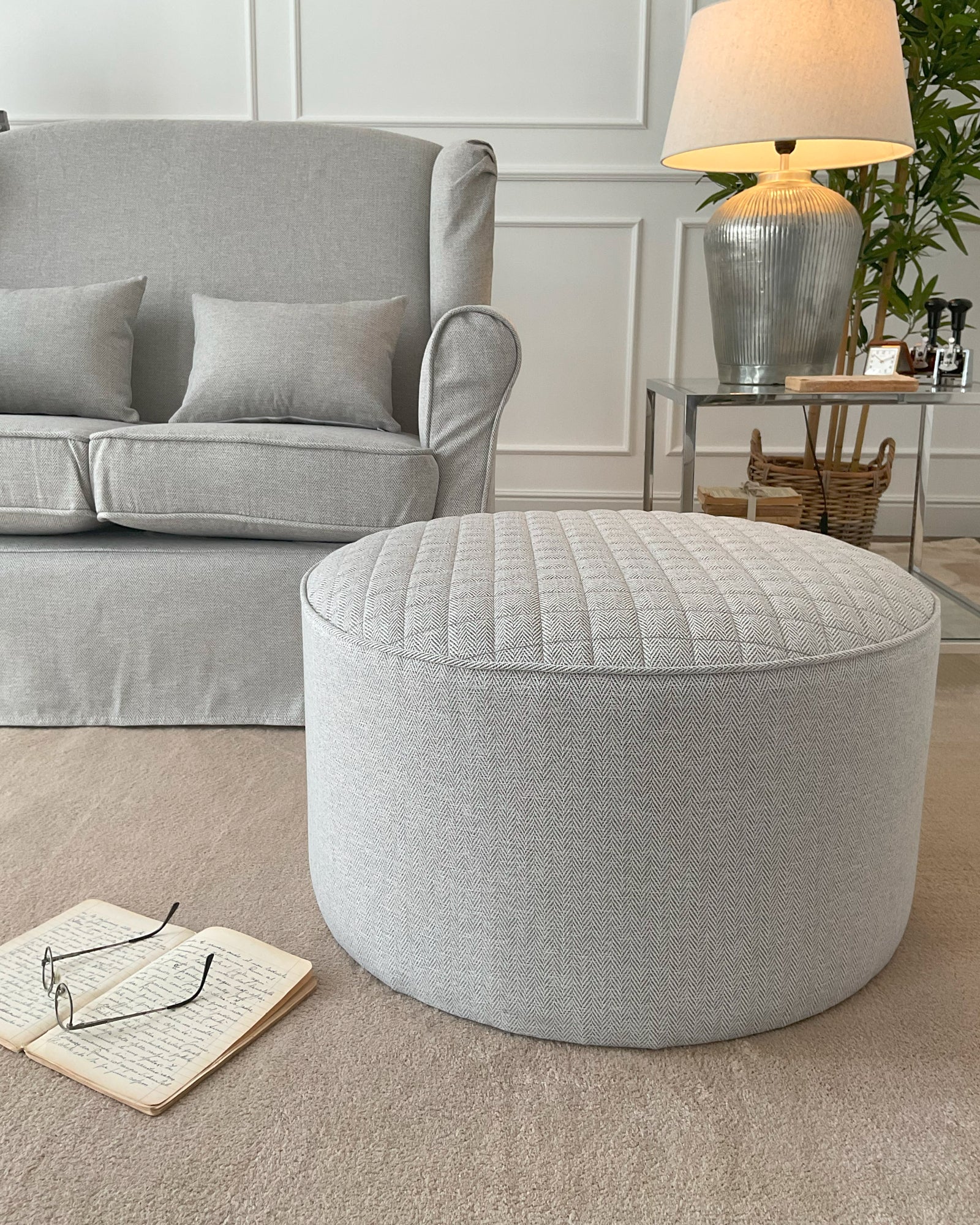 Pouf in tessuto capitonnè White and Beige - OrchideaMilano1981
